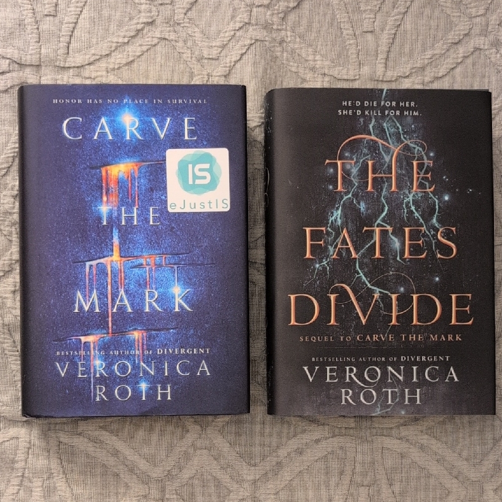 Veronica Roth Book Set - Carve the Mark & The Fates Divide